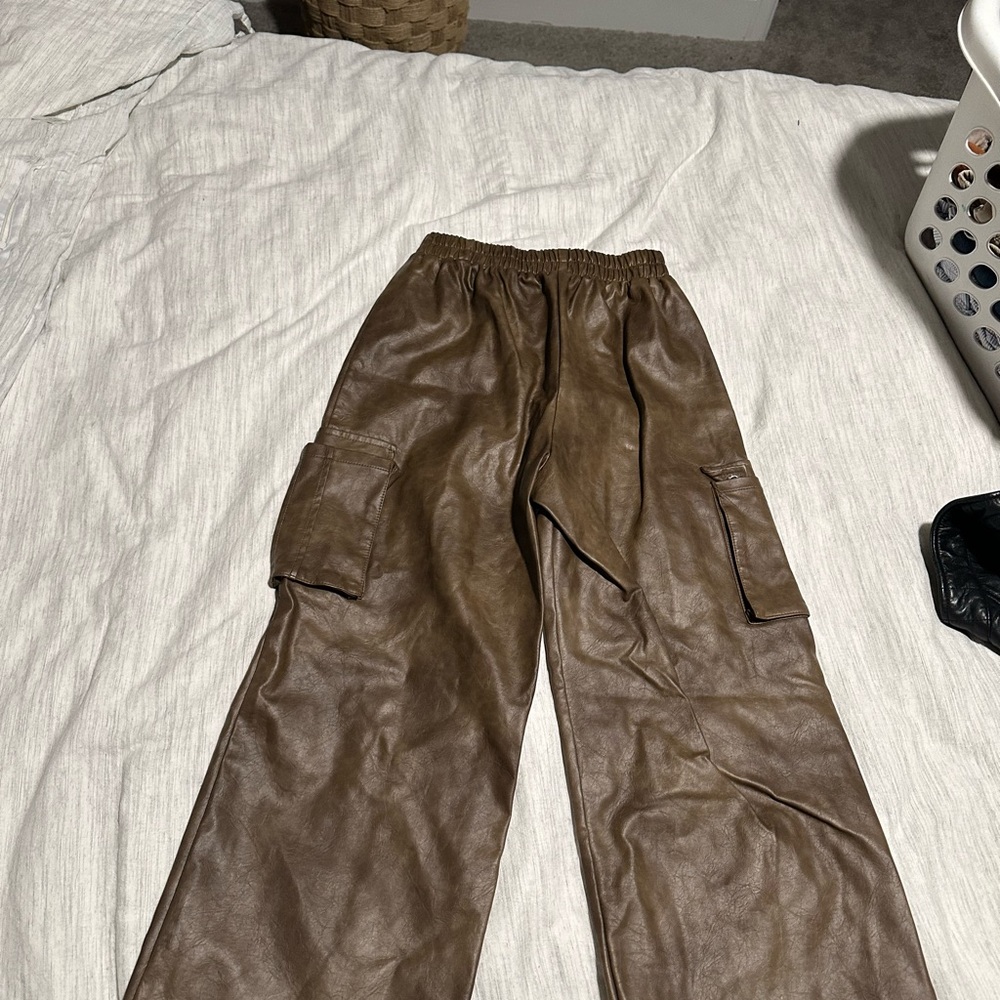 Women’s Brown Cargo Pants